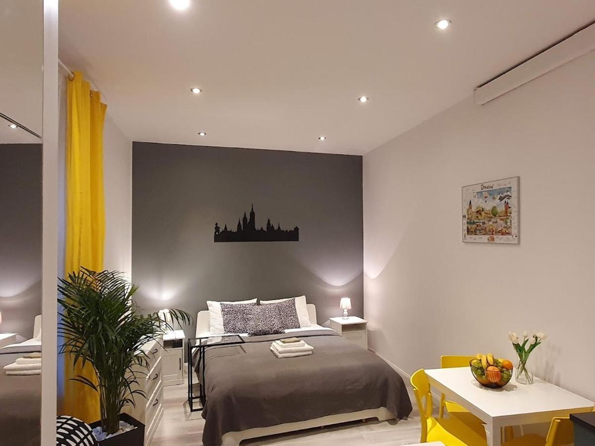 L-2 Center O&p Apartfamily Krakau